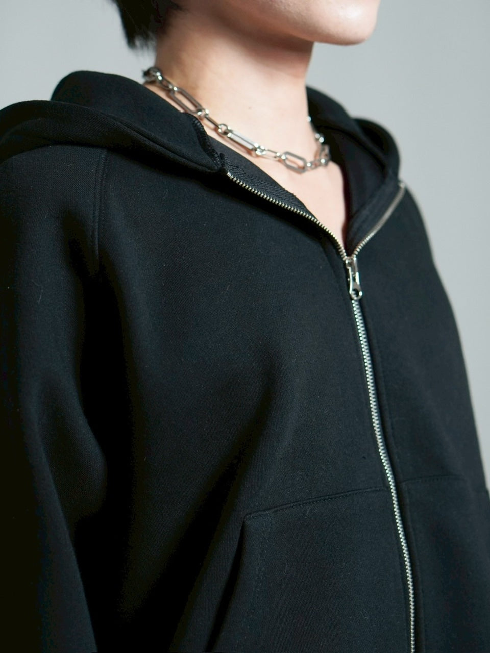受注制【Chikashitsu +】heavy weight cotton cropped hoodie / 【チカシツプラス】ヘビーウェイトコットンクロップドパーカー (3color)