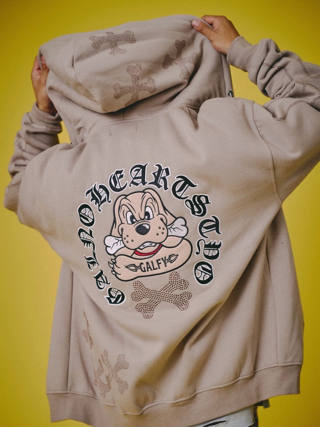 【GALFY】ピカピカ骨骨パーカー