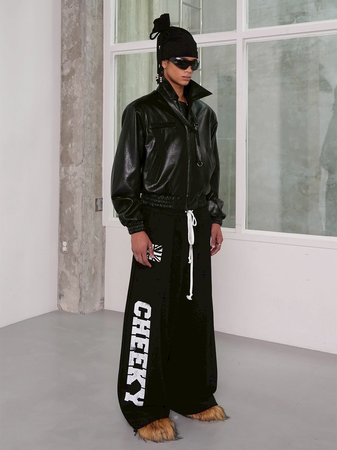 【ESC STUDIO】Lucky Cheeky sweat pants