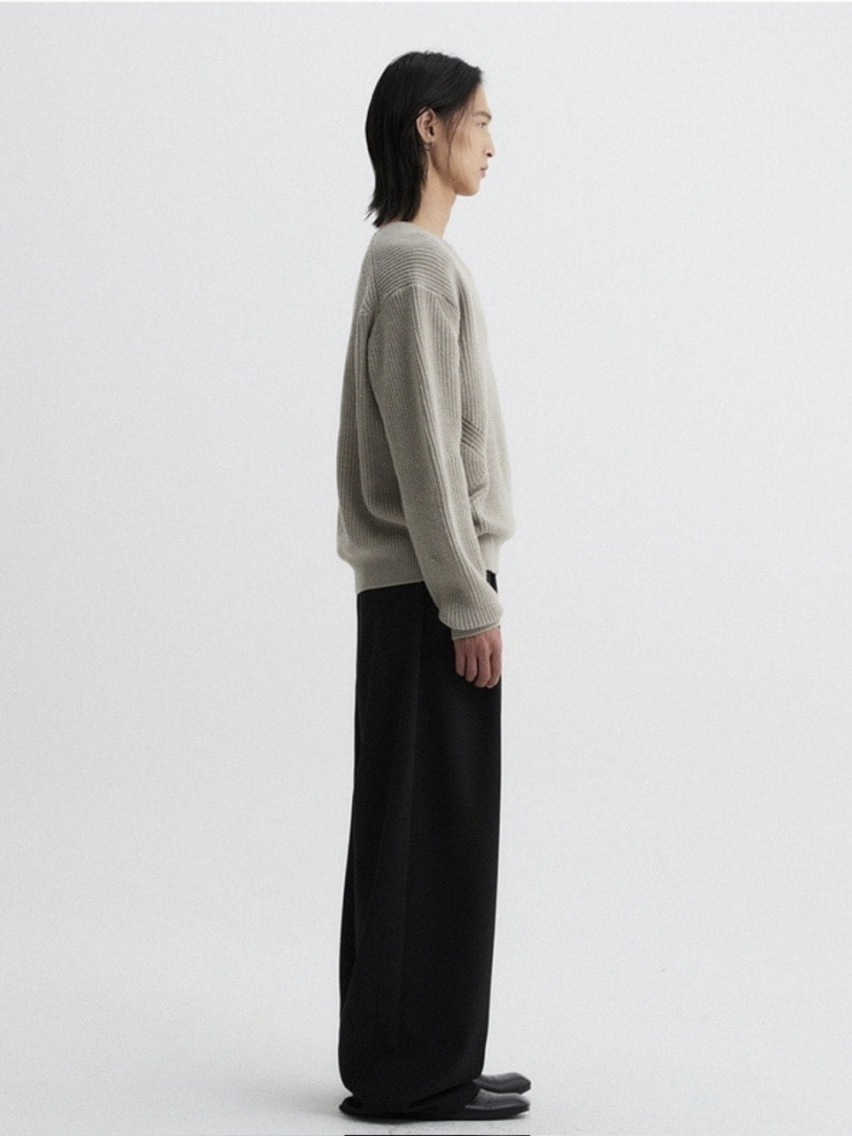 【DNSR】Legacy Wool V-Neck Knit