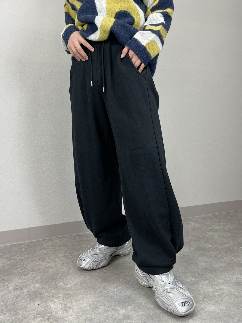 受注制【Chikashitsu +】snap button sweat pants (2color)