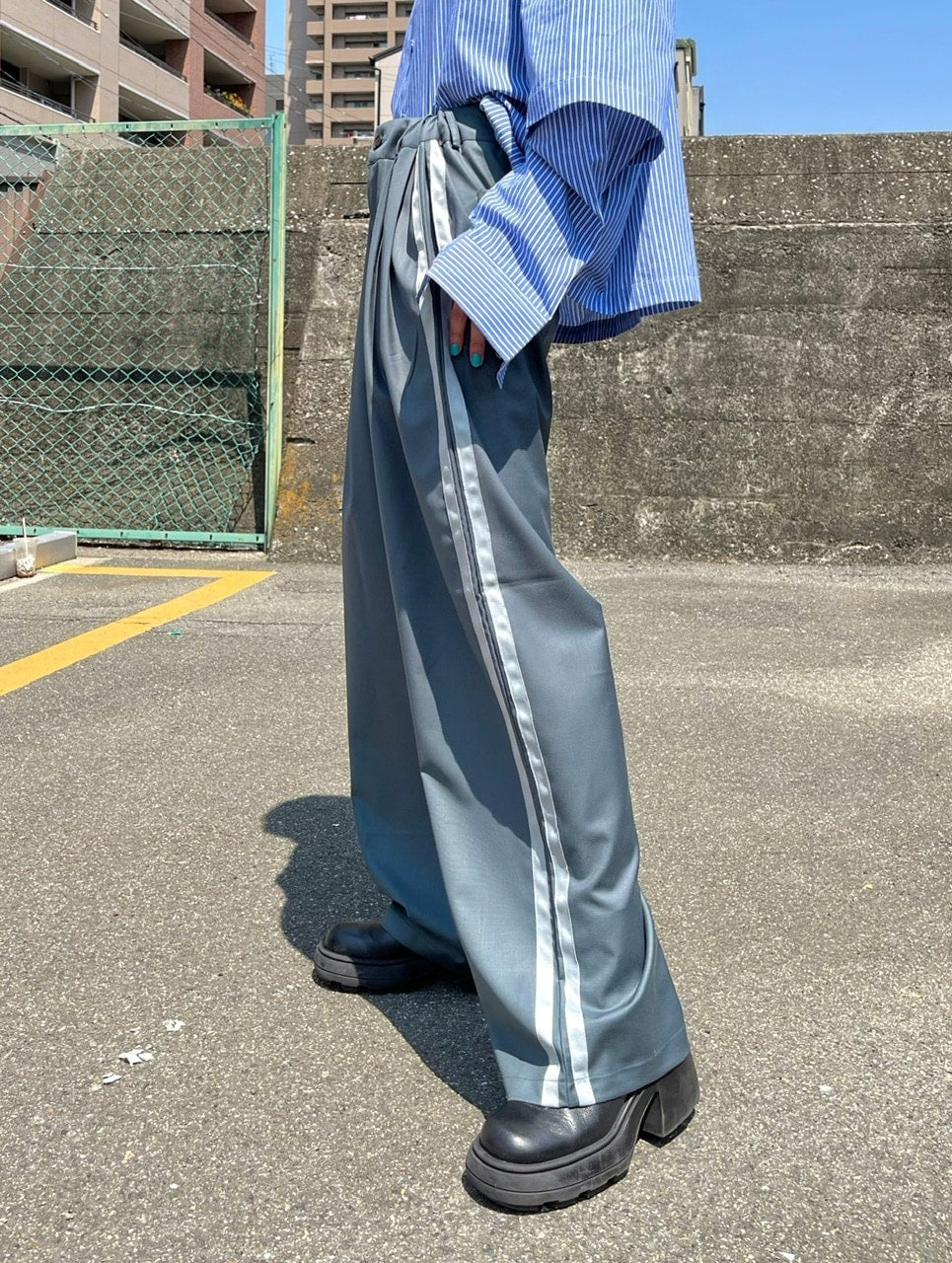 受注制【Chikashitsu +】side line slacks (3color)