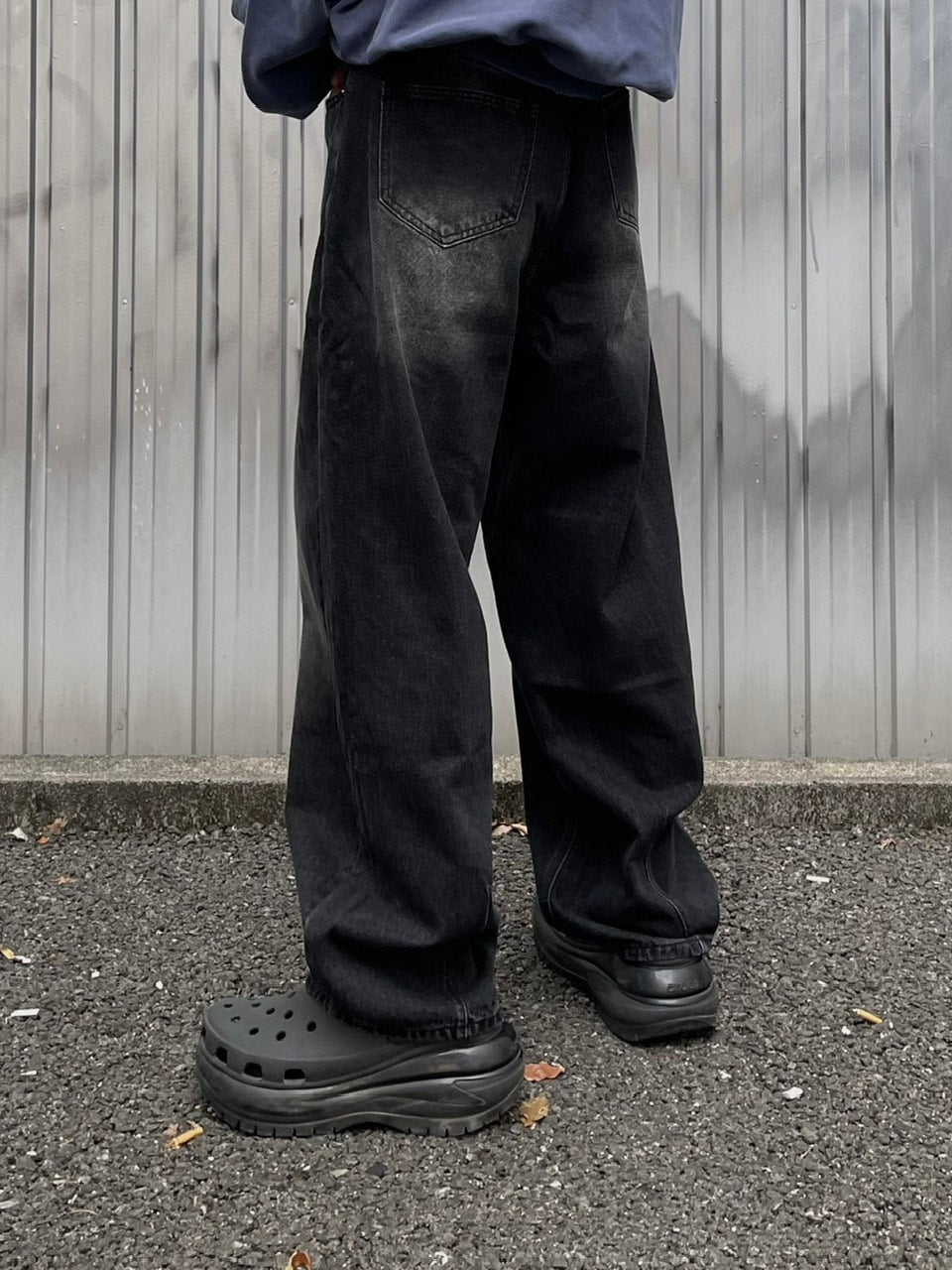 大阪店WEB限定受注制【Chikashitsu +】washing wide denim pants (2color)