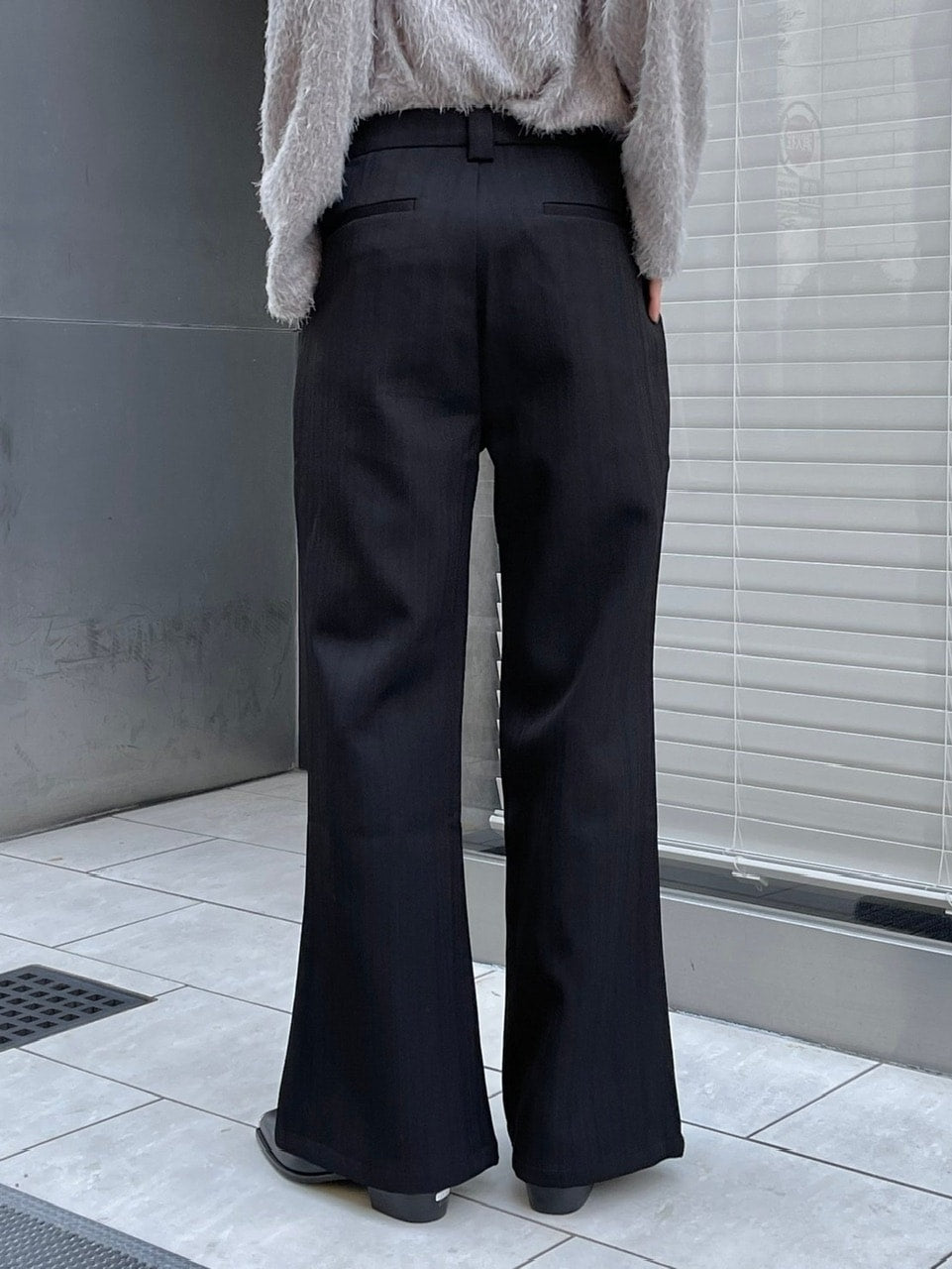 【Chikashitsu +】set up center press flare slacks (2color)