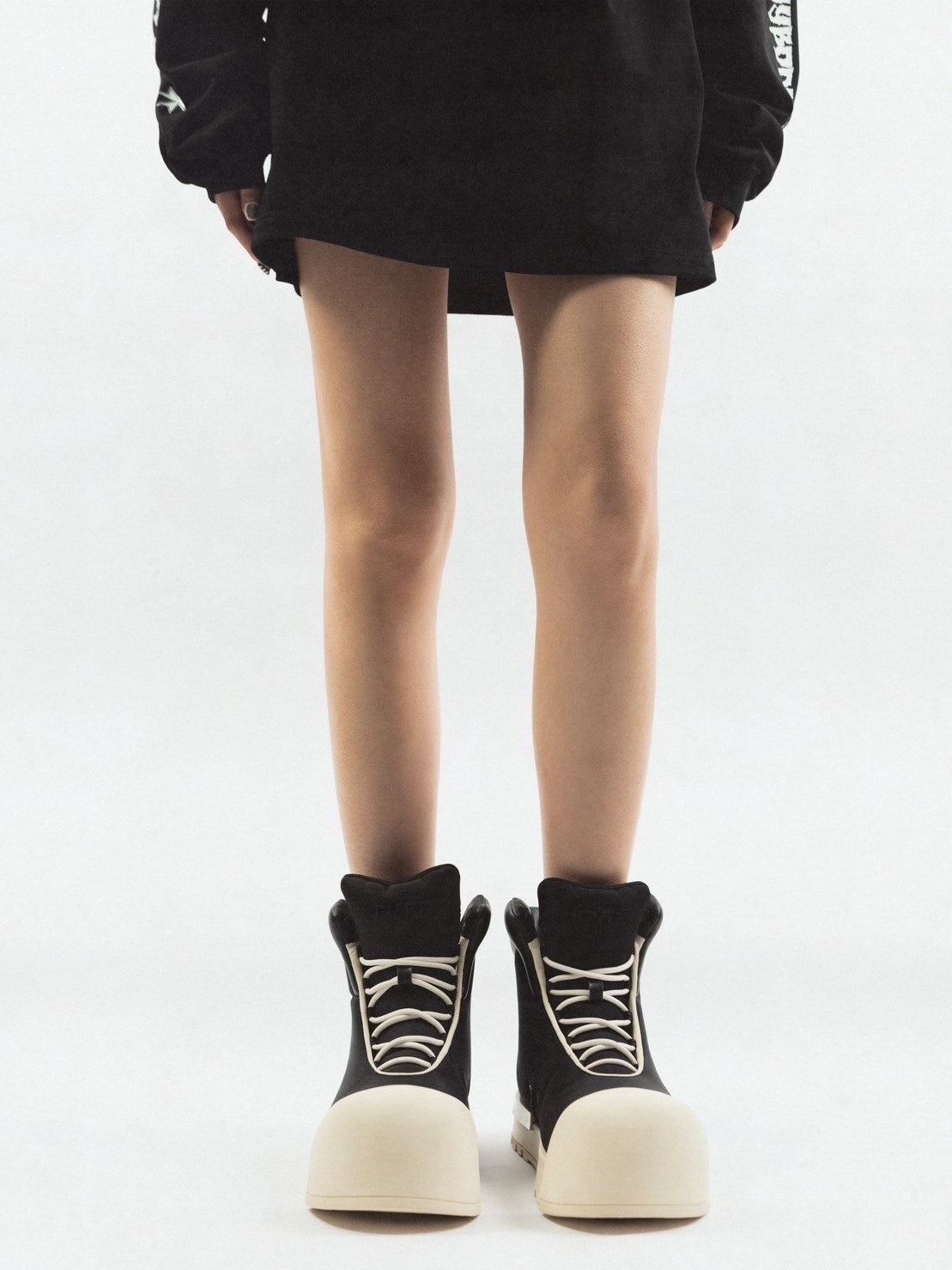 【F.V.V.O】THICK SOLED HIGH TOP BOOTS / 【フリーワールドオーダー(エフヴィーヴィーオー)】スニーカーライクミドルブーツ