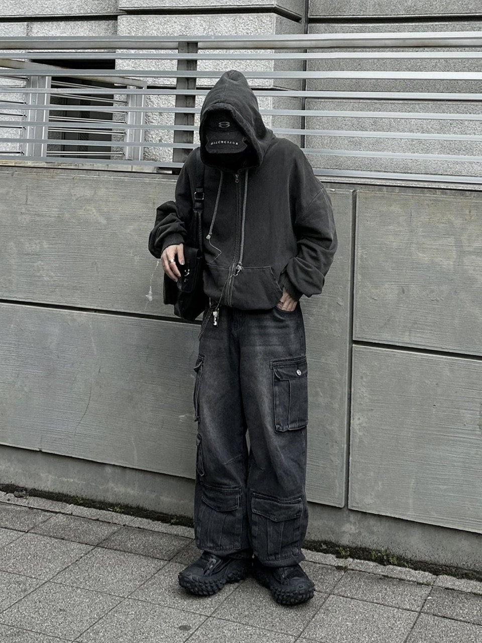 受注制【Chikashitsu +】vintage wash cargo denim pants (2color)