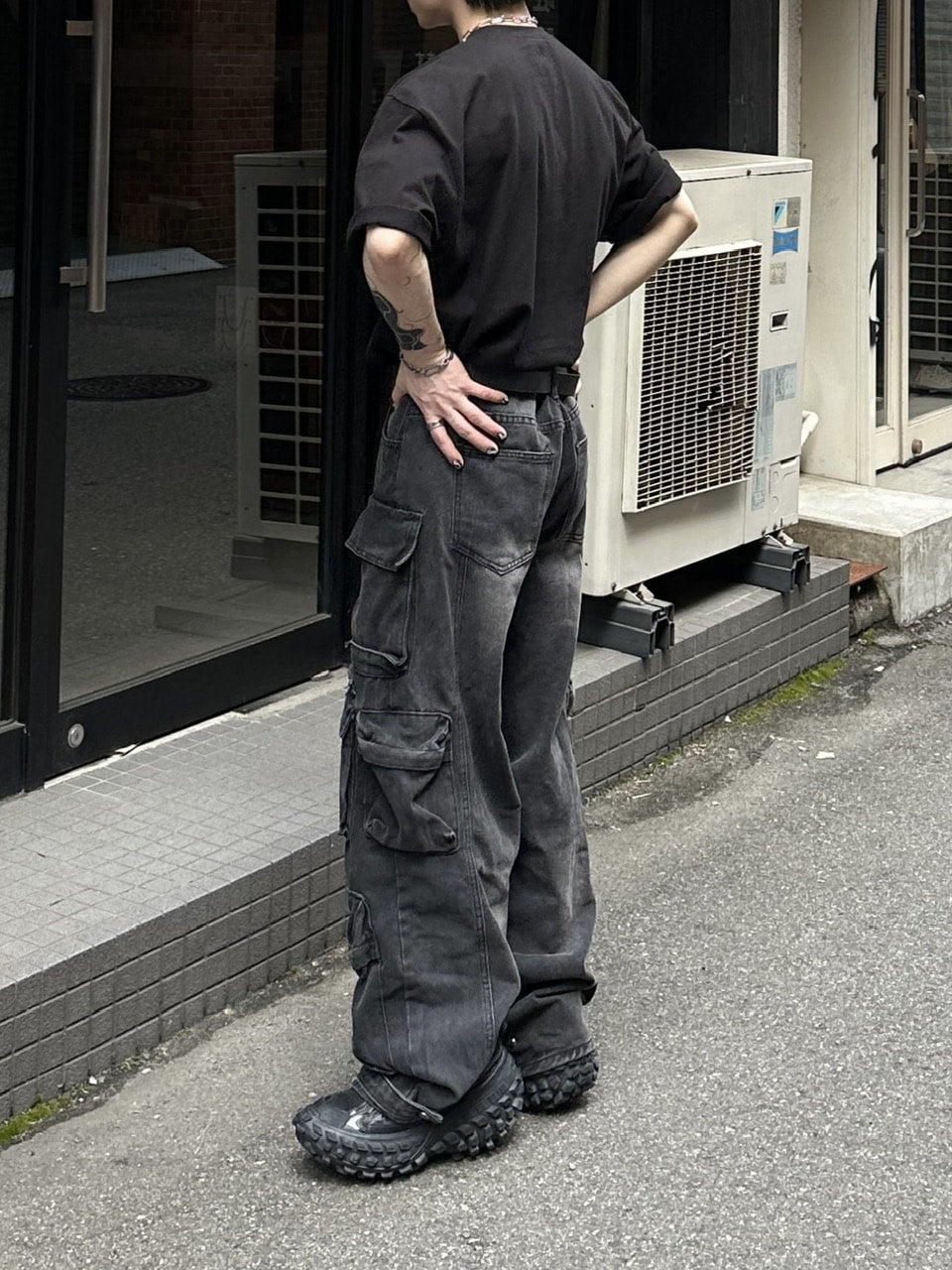 大阪店WEB限定【Chikashitsu +】oversized pixel cats t-shirt (2color)