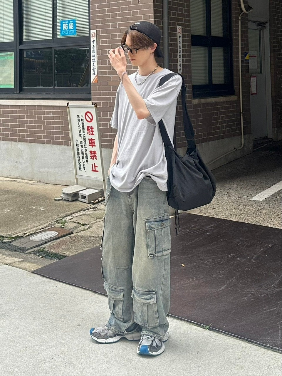 受注制【Chikashitsu +】nail back print t-shirt (3color)