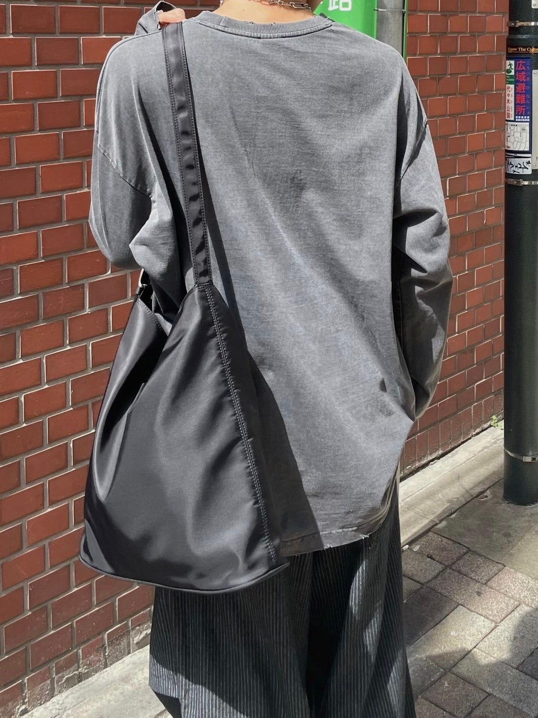 【Chikashitsu +】oversized shadow print damage long sleeve (2color) / 【チカシツプラス】オーバーサイズシャドウプリントダメージ長袖Tシャツ