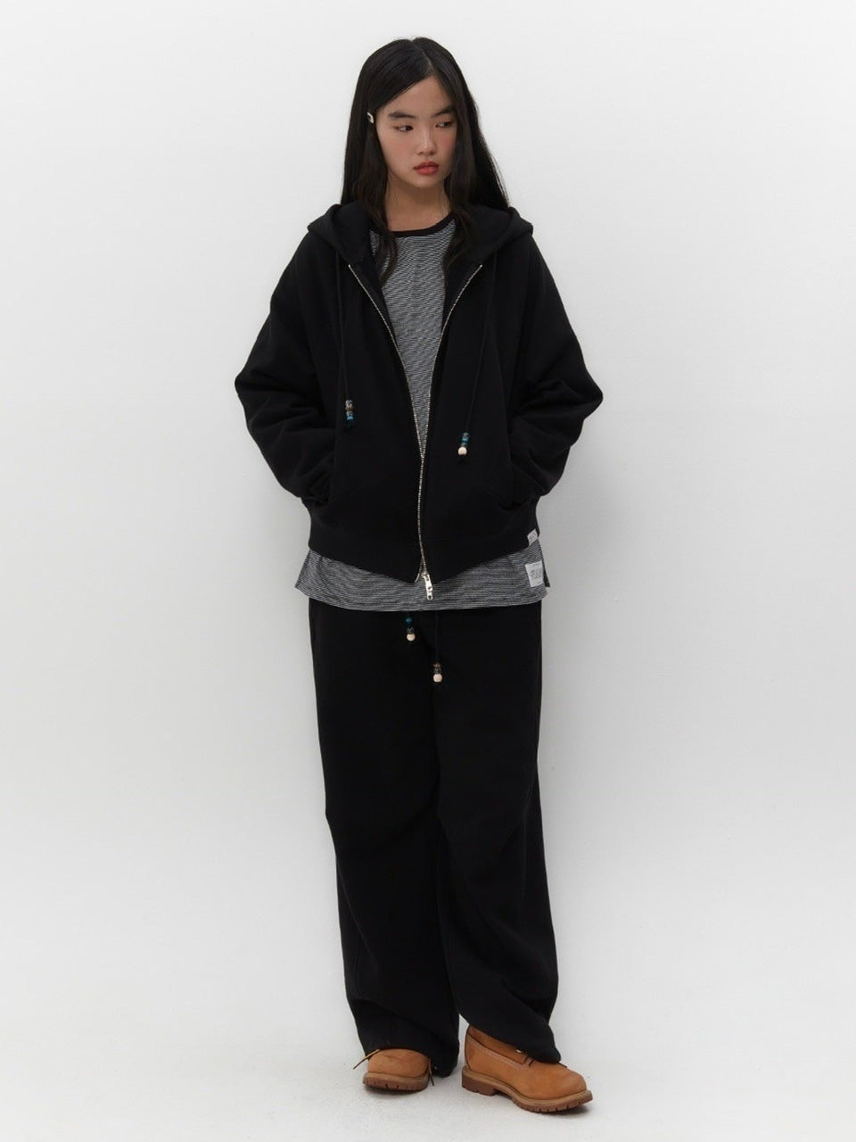 【TUOMIO】STRING CHARM HOOD ZIP-UP