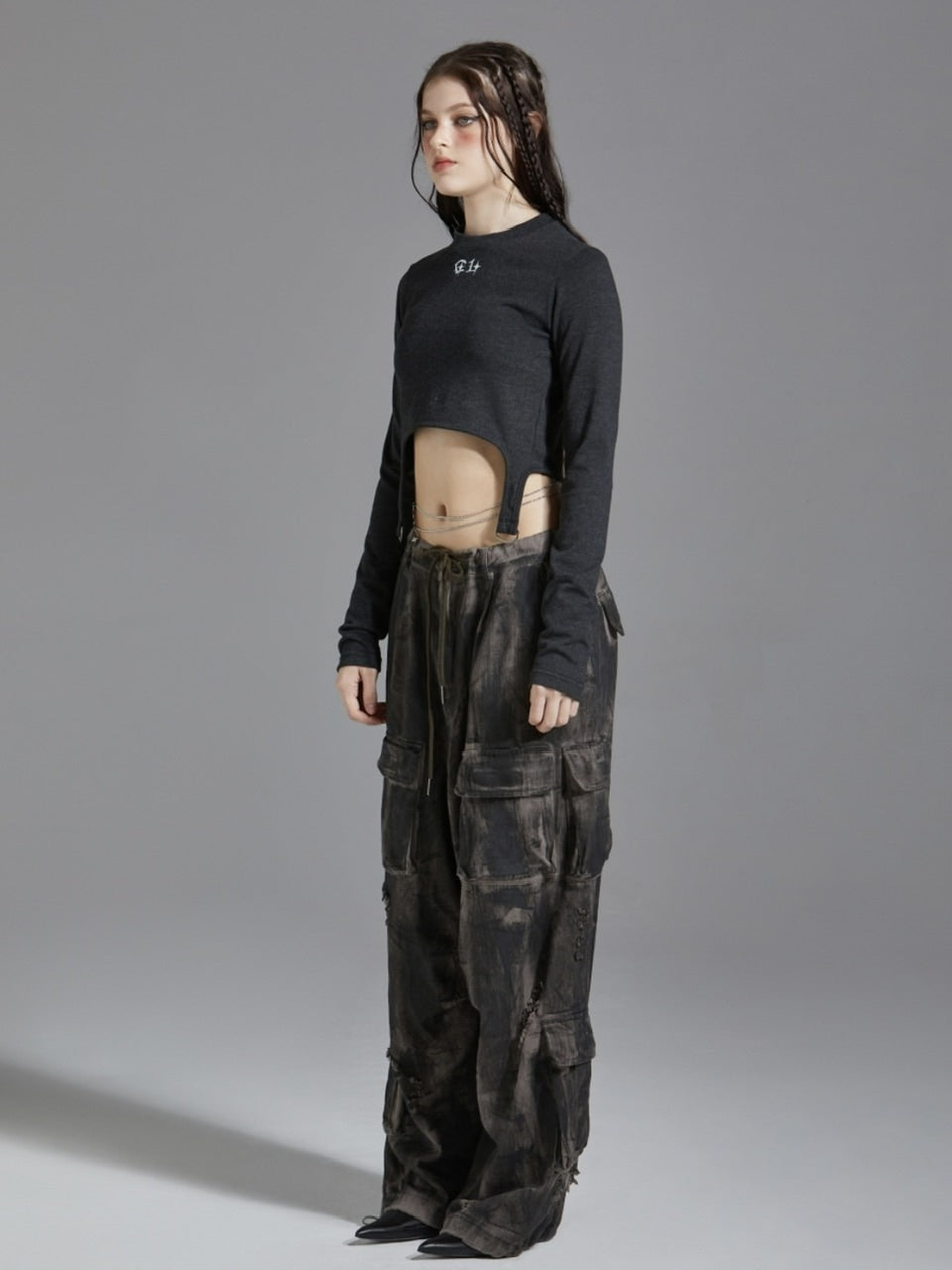 【GATELESS】DOUBLE RING CROPPED T-SHIRT