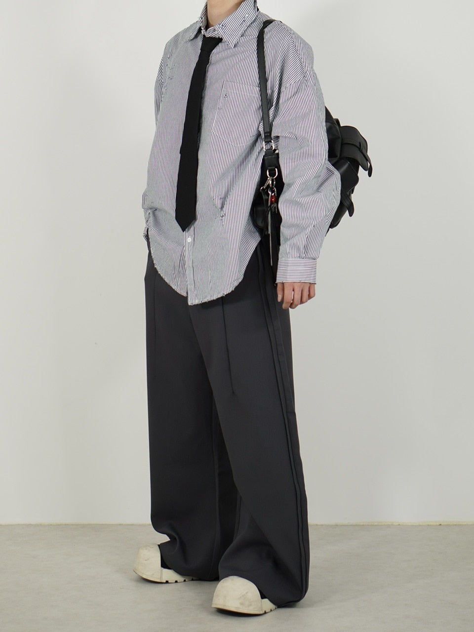 受注制【Chikashitsu +】side design wide slacks (2color)