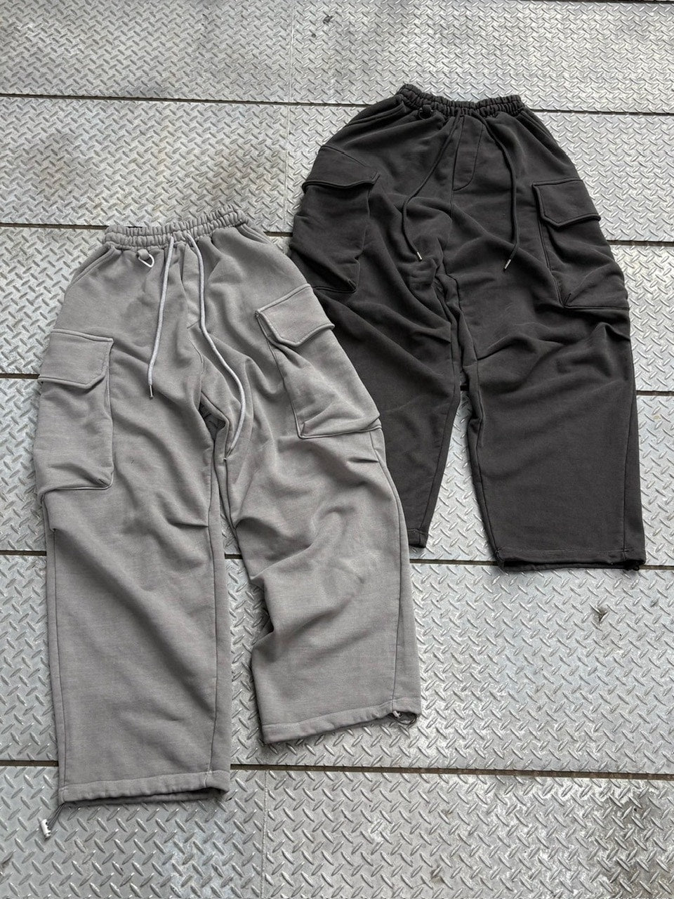【nmtc +】oversized pigment sweat cargo pants (2color)