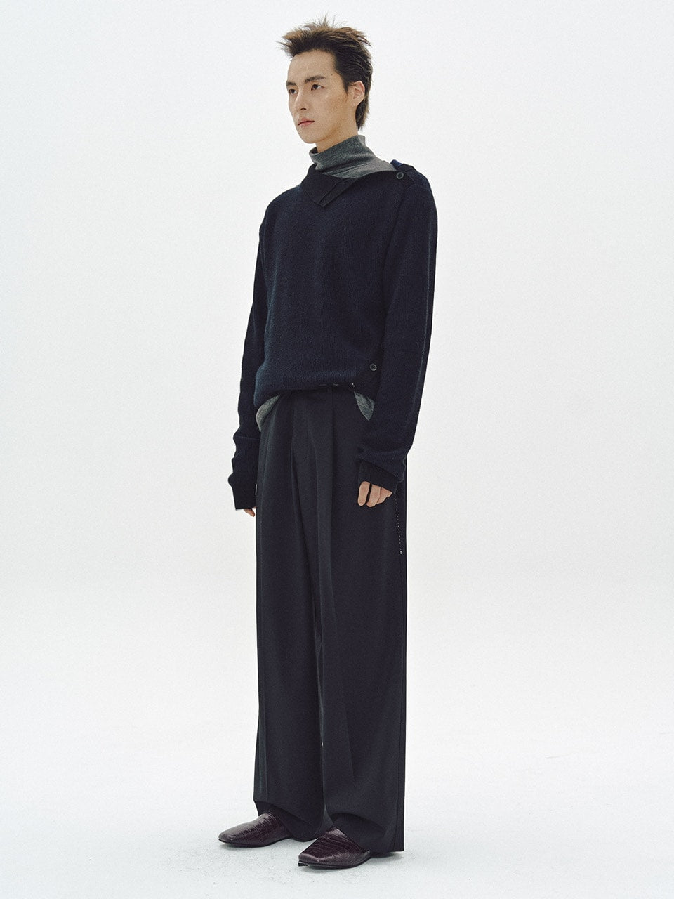 【MMIC】Oblique Turtleneck