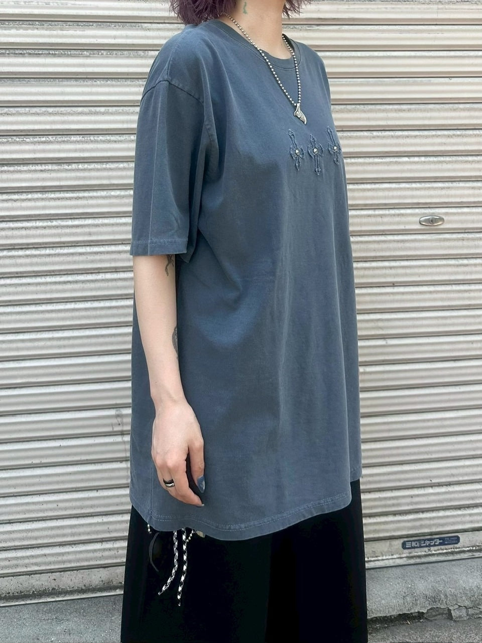 受注制【Chikashitsu +】pigment cross point t-shirt (2color) / 【チカシツプラス】ピグメントクロスポイント半袖Tシャツ