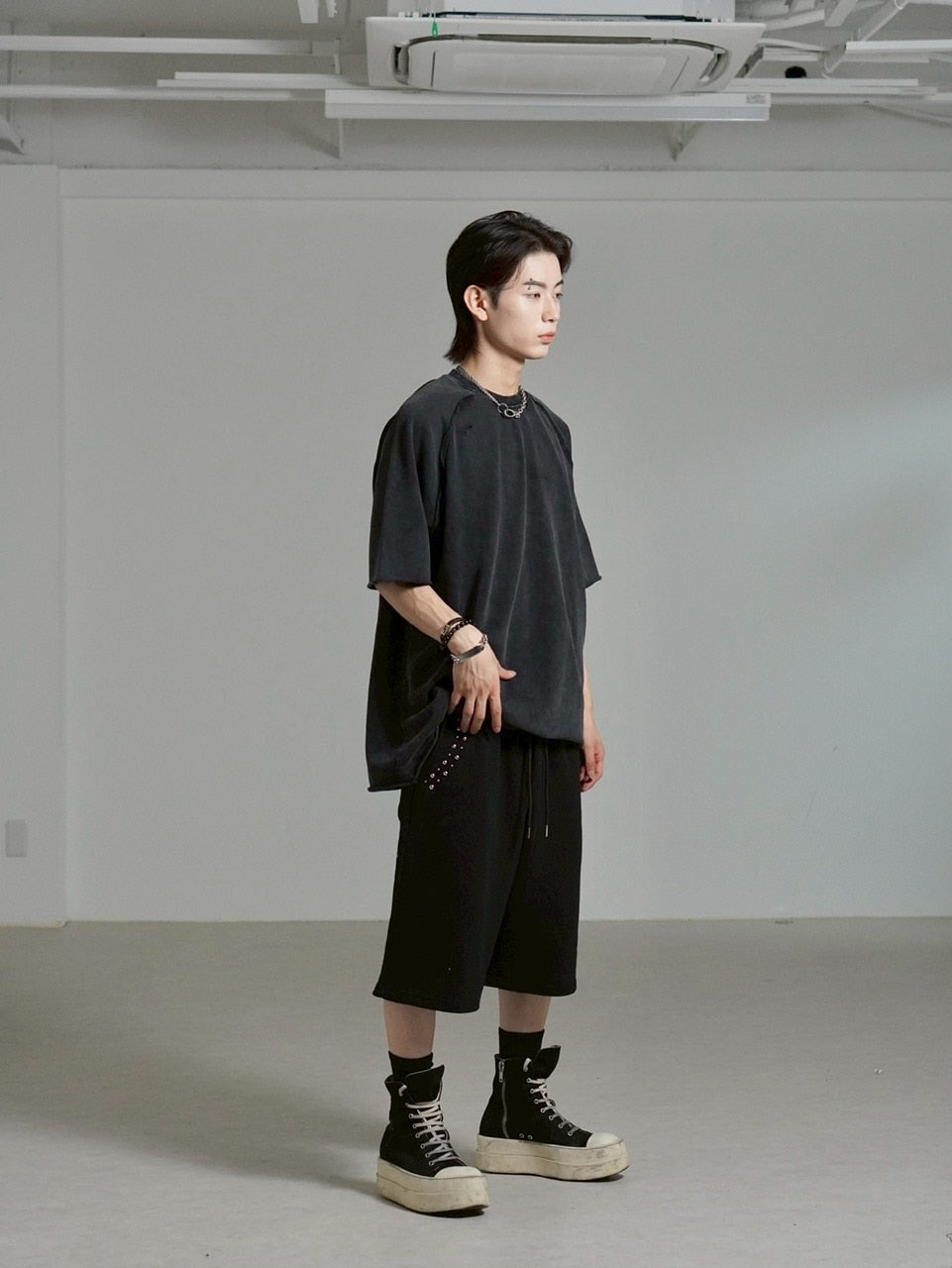 受注制【Chikashitsu +】pocket studs sweat half pants / 【チカシツプラス】ポケットスタッズスウェットハーフパンツ (2color)