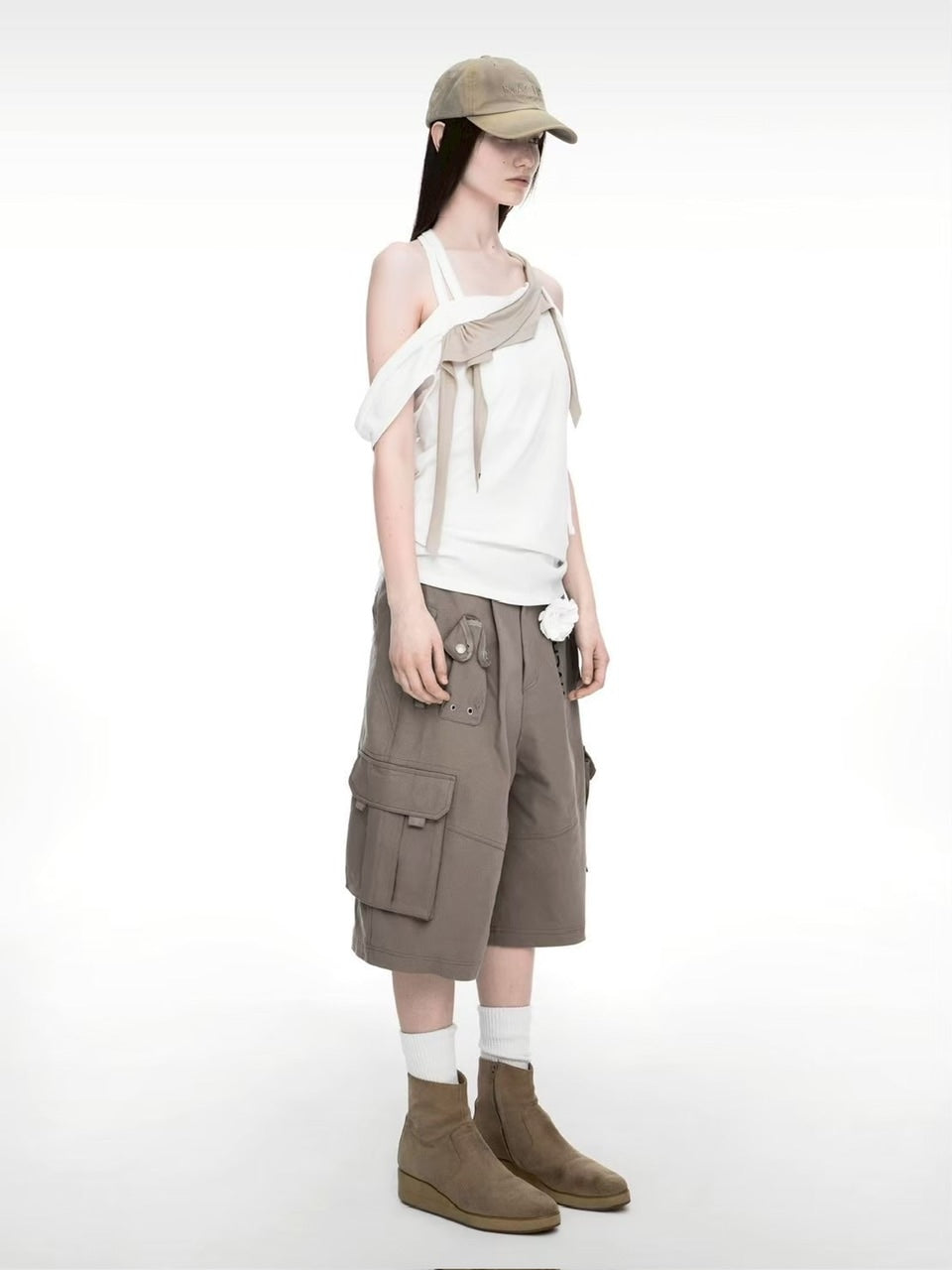 【NACHE】RAWCUT HALTER SLEEVELESS