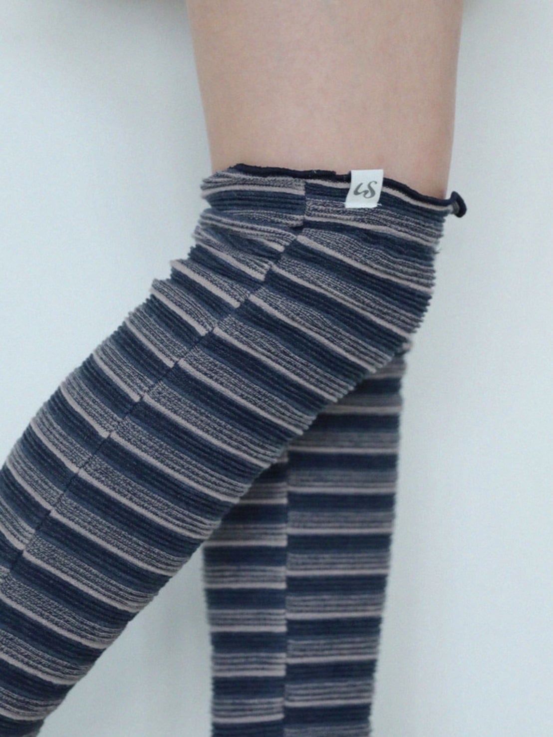 12/21 20:00 再販【Uglyshadow】KNEE HIGH SOCKS