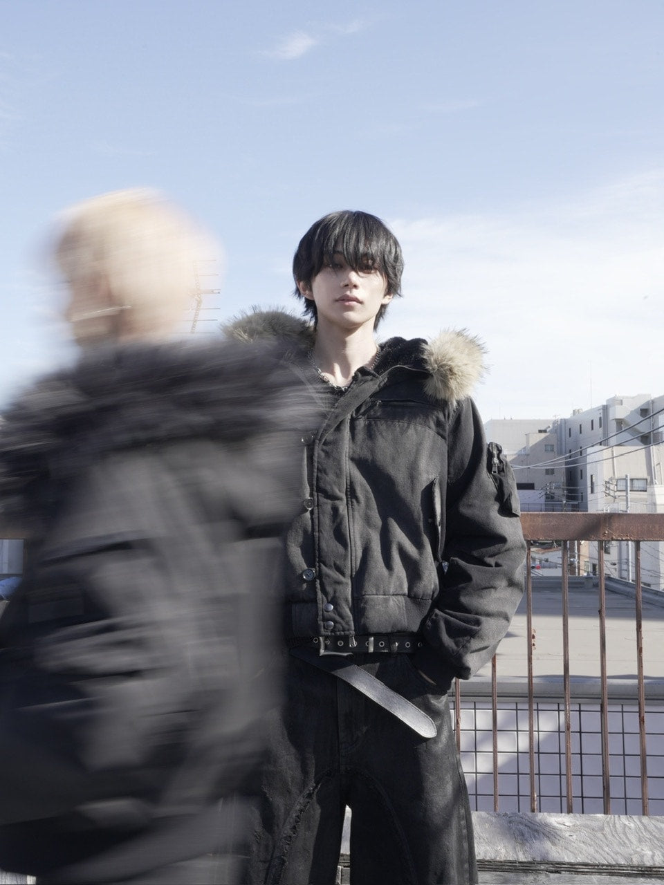 【CHIKASHITSU PLUS HIGH】N-2B cropped hood blouson (denim)