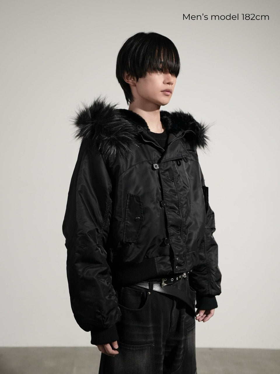 【CHIKASHITSU PLUS HIGH】N-2B cropped hood blouson (nylon)