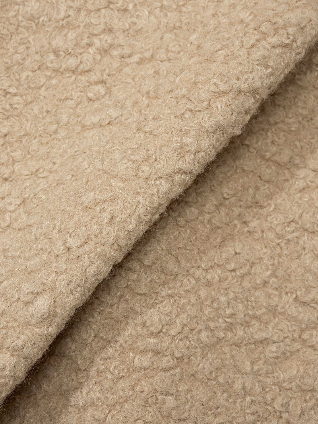 12/21 20:00 発売【Uglyshadow】CURLY DUFFLE COAT