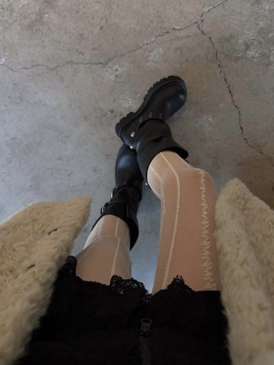 【BLACK PURPLE】 Crease Wide Boots