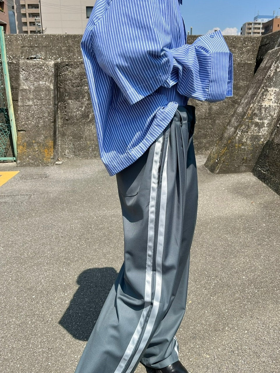 受注制【Chikashitsu +】side line slacks (3color)