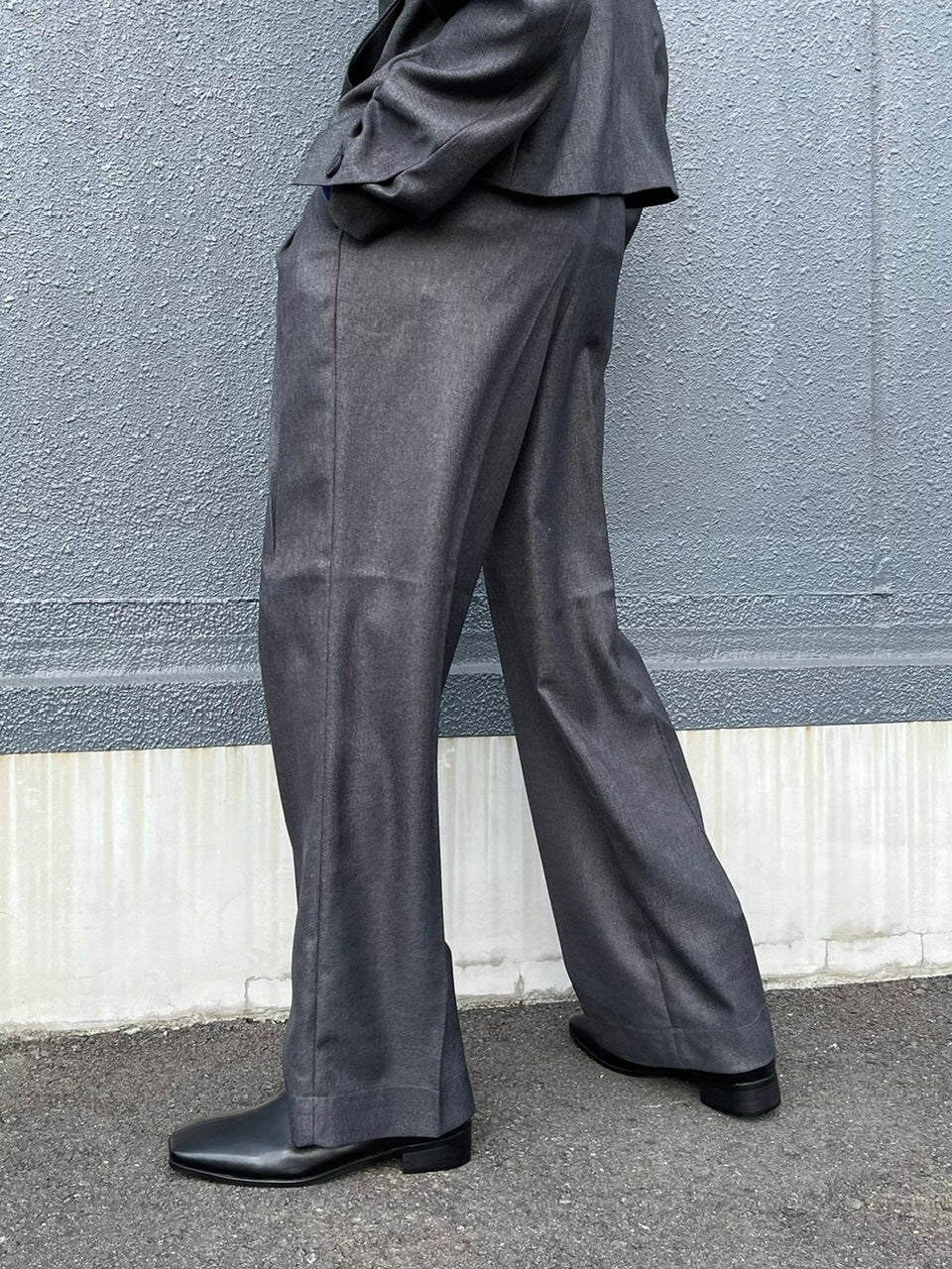 受注制【Chikashitsu +】set up tuck slacks (3color)