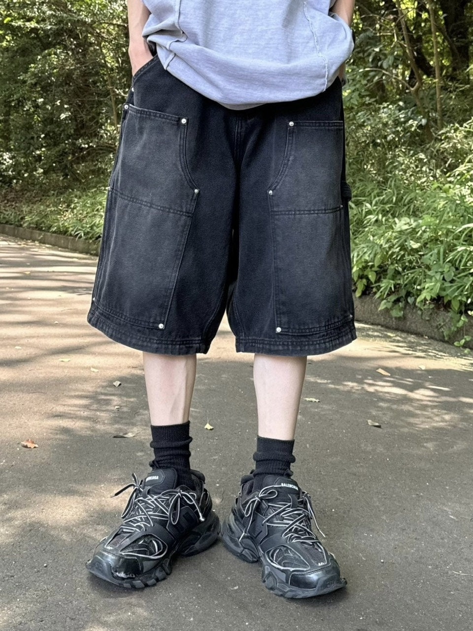 受注制【Chikashitsu +】studs design denim half pants (2color)