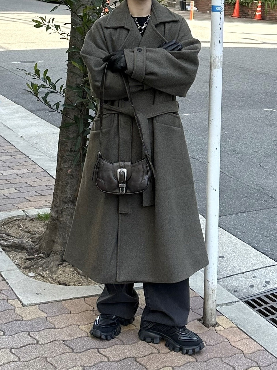 大阪店WEB限定受注制【Chikashitsu +】belt buckle shoulder bag (2color)