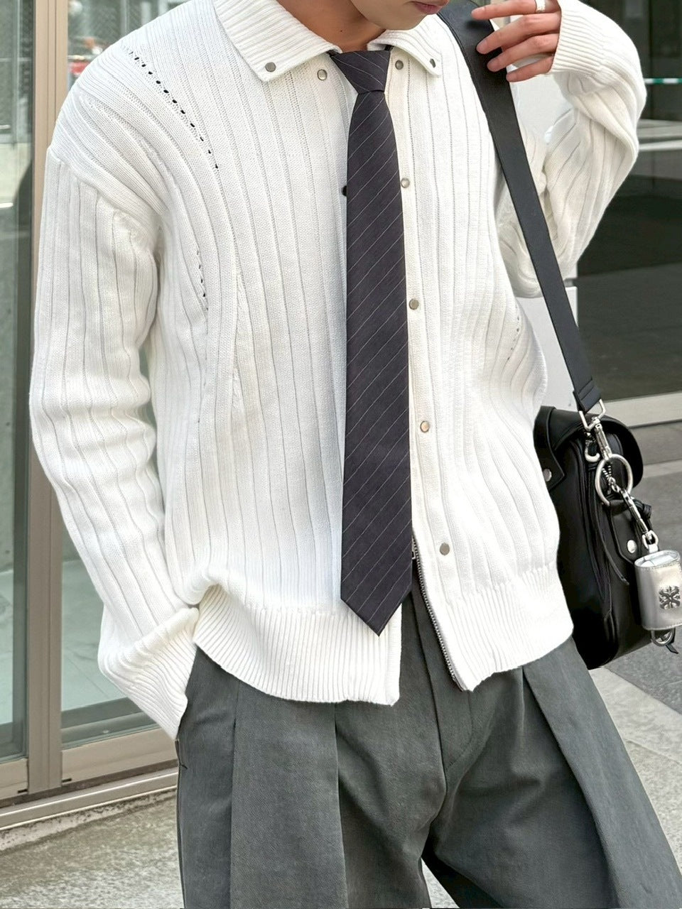 【Chikashitsu +】rivet zip up knit (2color)