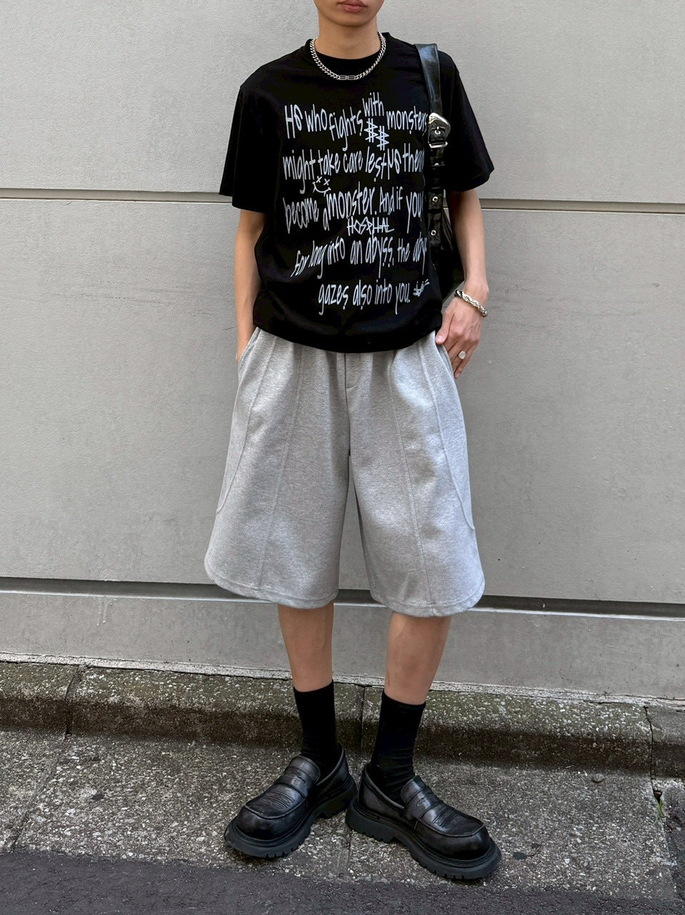 【Chikashitsu +】stitch bermuda sweat pants (2color) / 【チカシツプラス】スティッチバミューダハーフスウェットパンツ