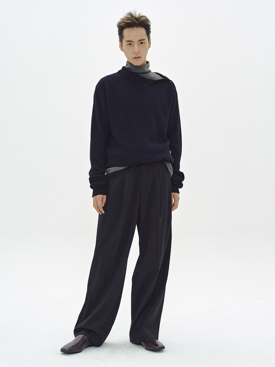 【MMIC】Oblique Turtleneck