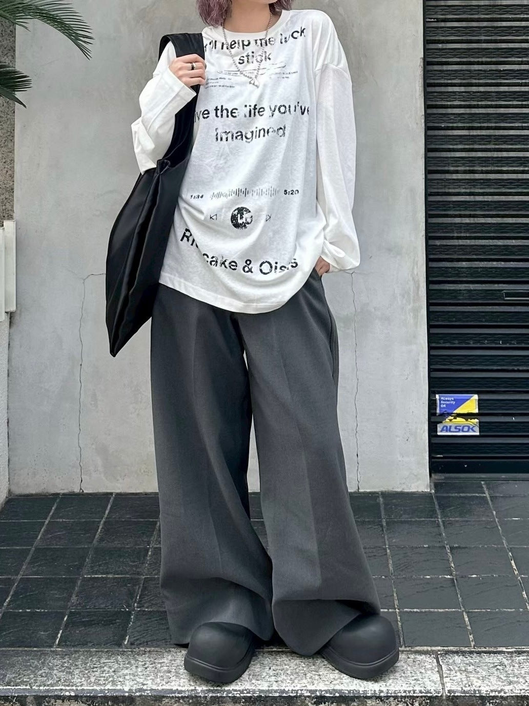 【Chikashitsu +】croque lettering long sleeve / 【チカシツプラス】モックネックレタリング長袖Tシャツ(2color)