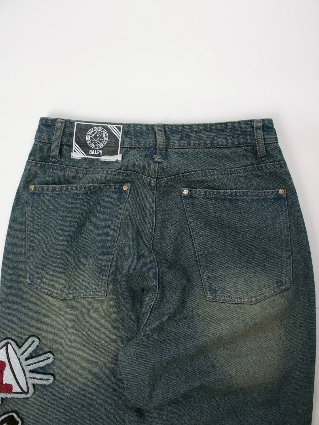 【GALFY】ワッペンだらけデニム