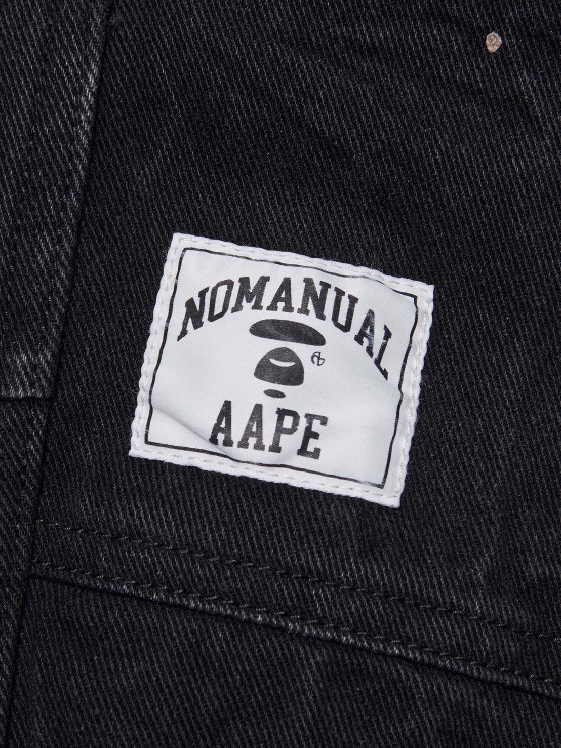 【AAPE X NOMANUAL】AAPE X NOMANUAL PAINTED DOUBLE KNEE DENIM PANTS