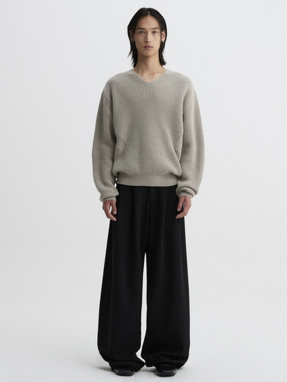 【DNSR】Legacy Wool V-Neck Knit