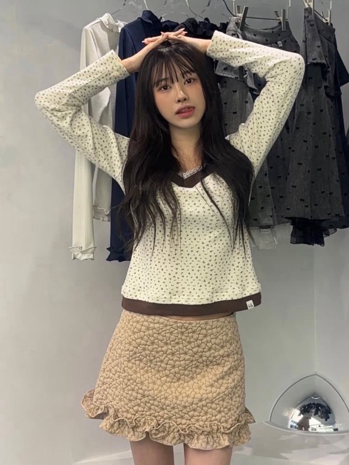 12/21 20:00 発売【Uglyshadow】FLOWER RUFFLE MINI SKIRT