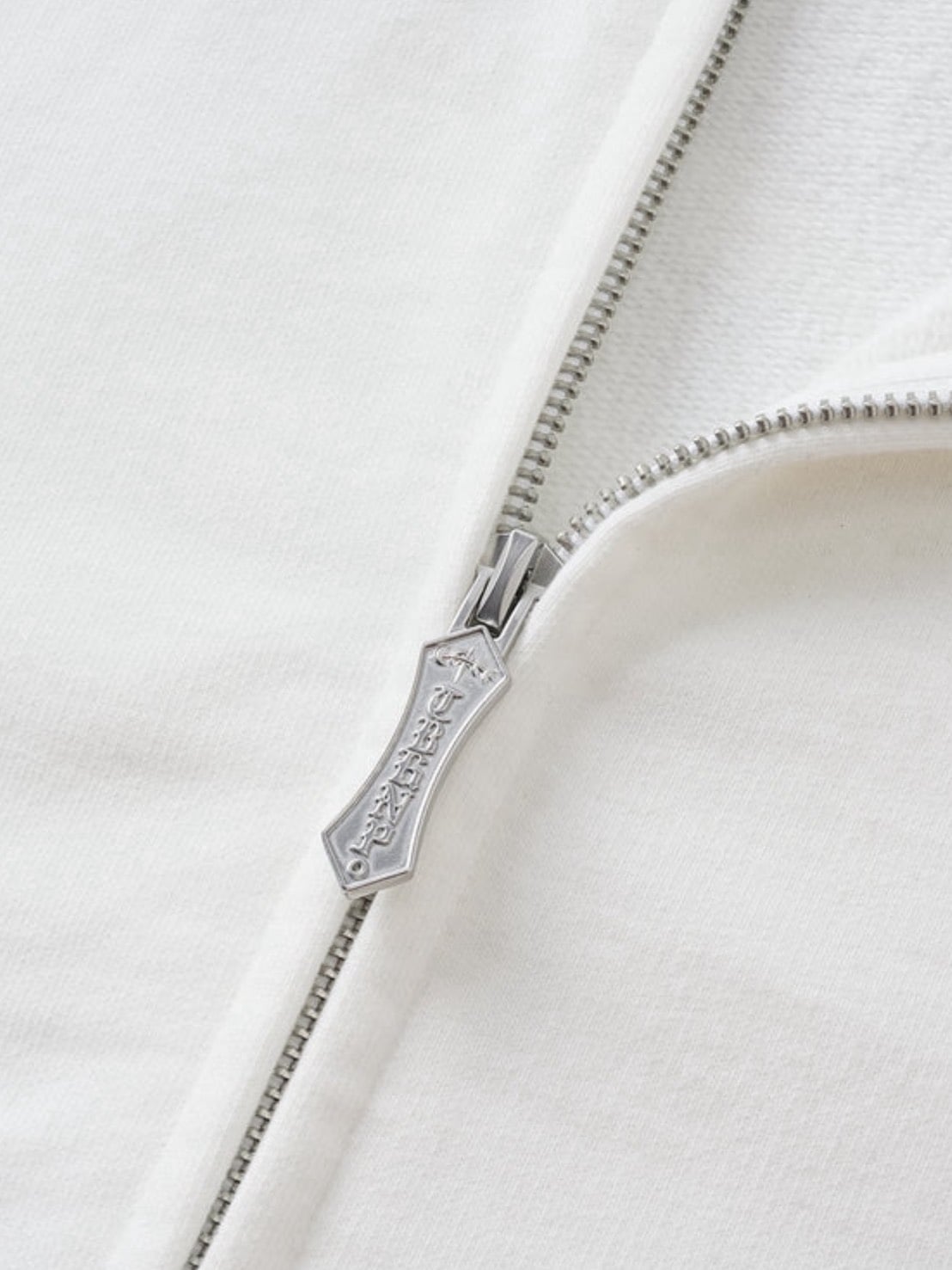 【The Boy Has No Patience】TBHNP LUMINOUS DAWN ASTRAL LOGO ZIP HOODIE / 【ザボーイハズノーペーシェンス】アストラルロゴジップパーカー