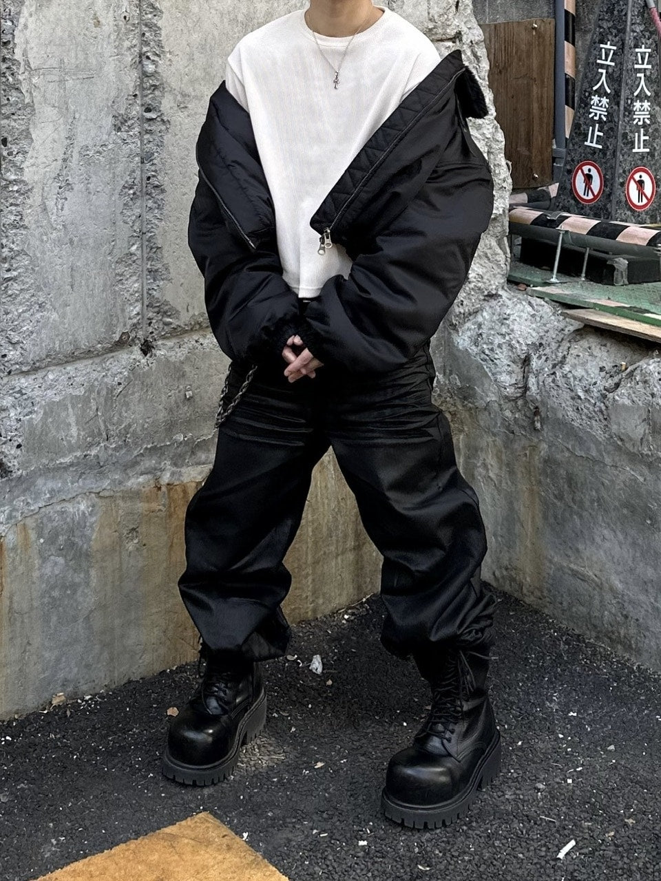 大阪店WEB限定受注制【Chikashitsu +】emboss coating denim pants / 【チカシツプラス】エンボスコーティングデニムパンツ