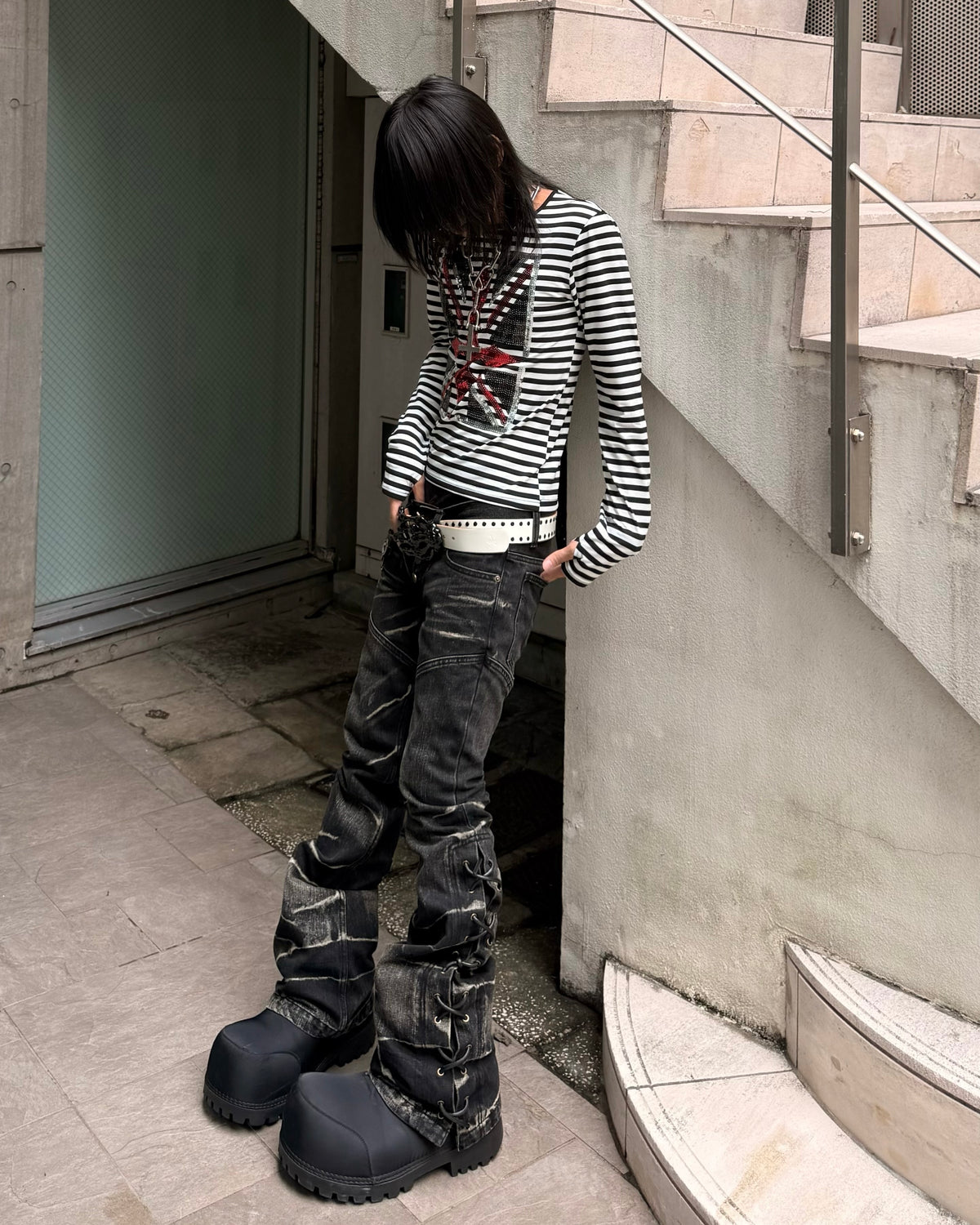 国際配送【Never mind the XU】Tornado Fade Lace-Up Flared Denim