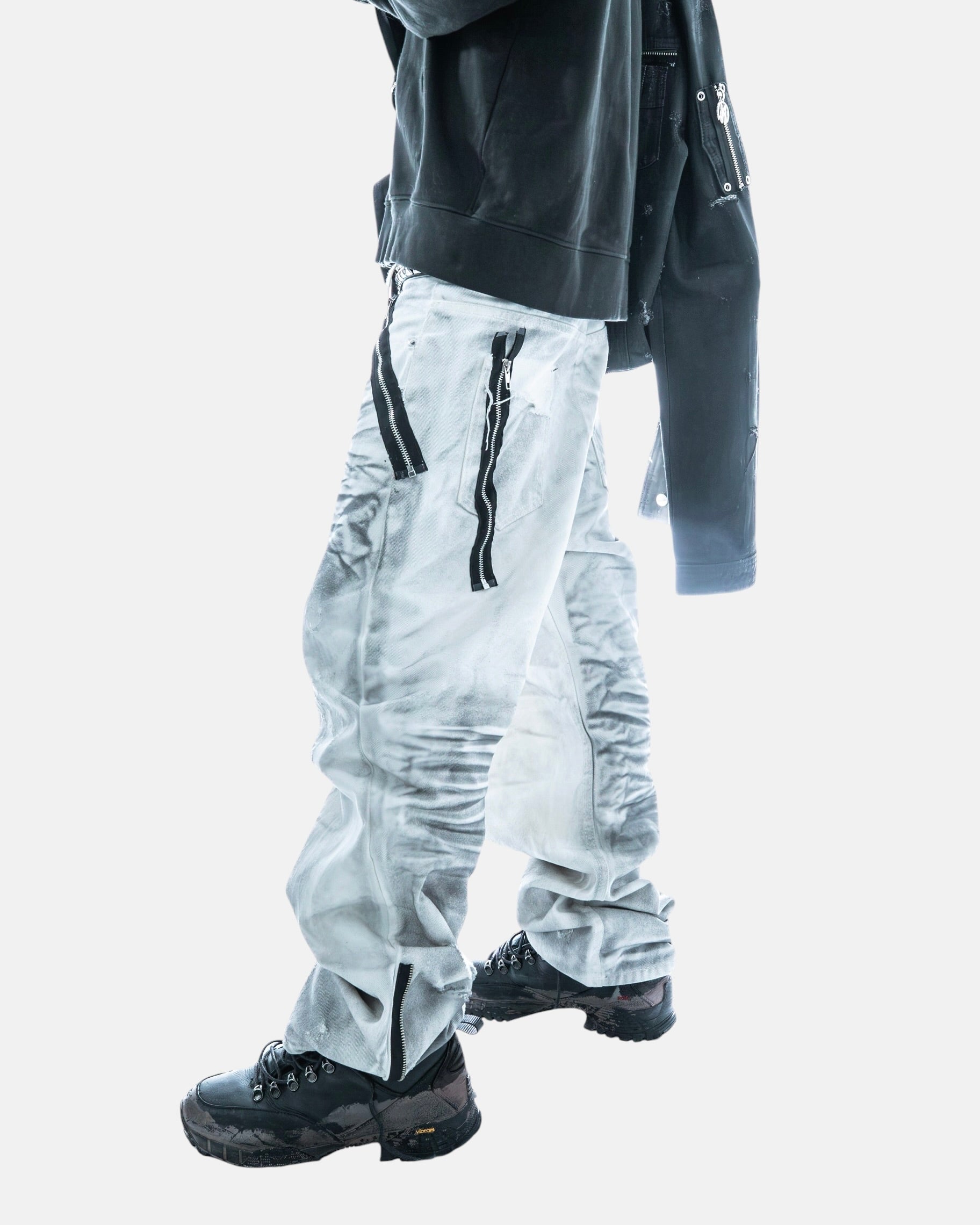 【LOIN ARMIS】 Abandoned Repair baggy jeans