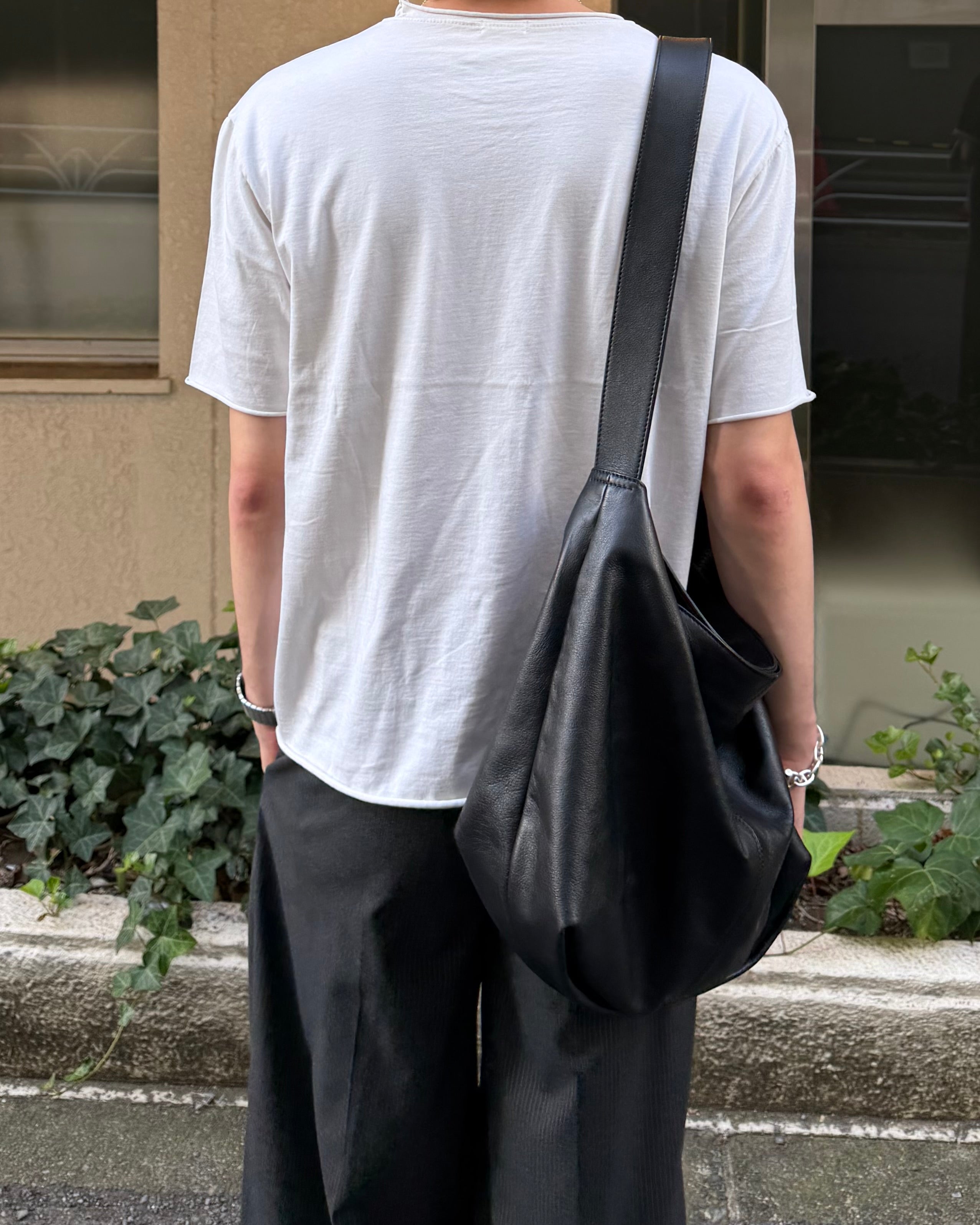 東京店WEB限定受注制【Chikashitsu +】cutting pigment tee (3color)