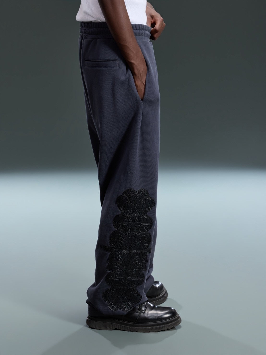【The Boy Has No Patience】LEATHER PATCH PANTS