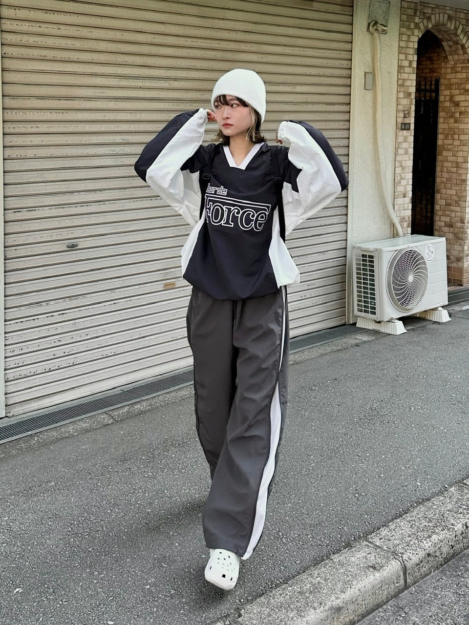 受注制【Chikashitsu +】side zip wide nylon pants (3color)