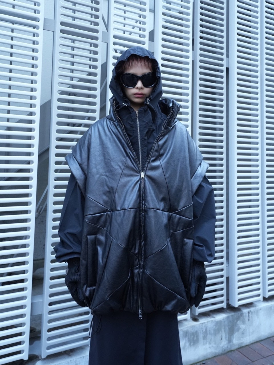 【DIG YOUR OWN GRAVE】star leather vest (2color)