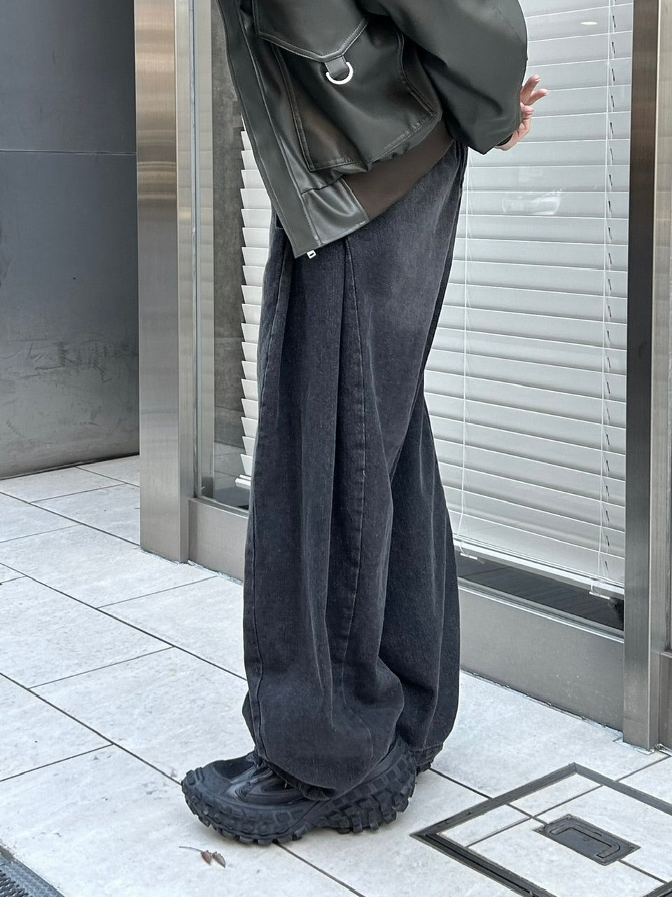 受注制【Chikashitsu +】side snap balloon denim pants (2color)