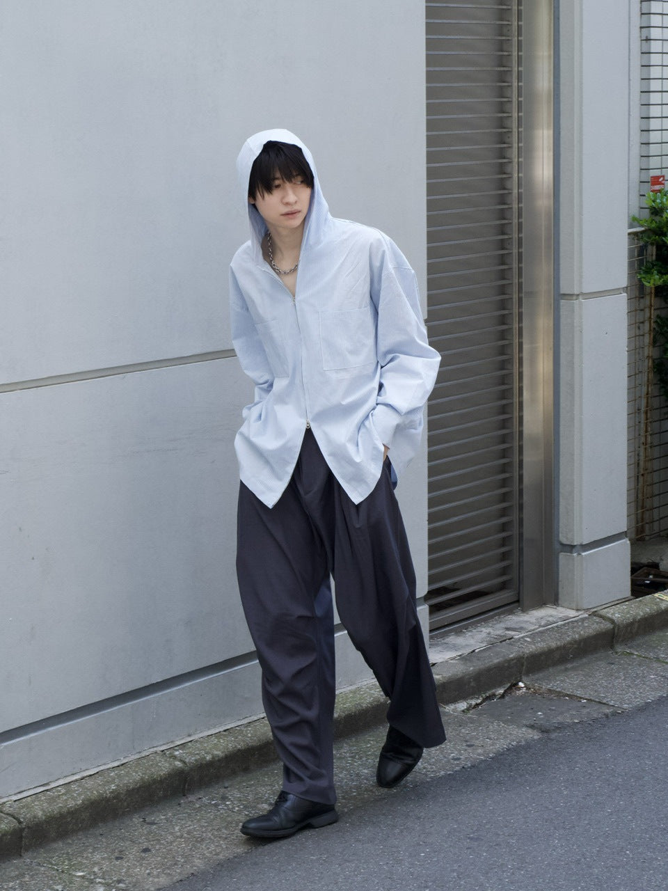 東京店WEB限定【Chikashitsu +】full length knee tuck slacks (2color)