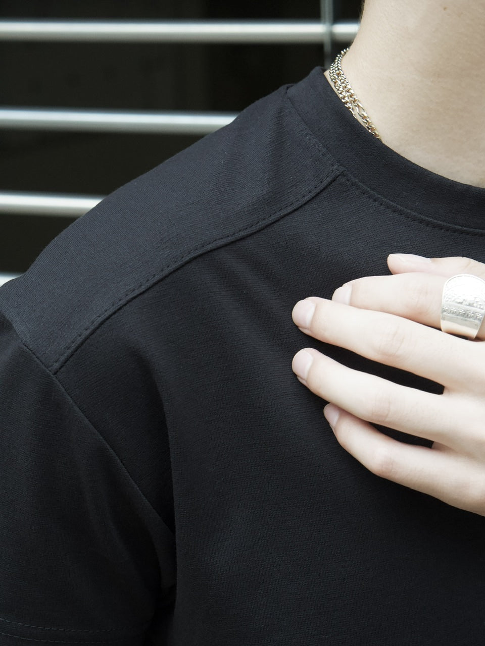 東京店WEB限定受注制【Chikashitsu +】compact crew neck tee (3color)