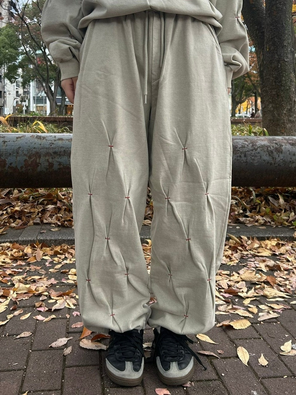 受注制【Chikashitsu +】stitch design sweat pants (3color)